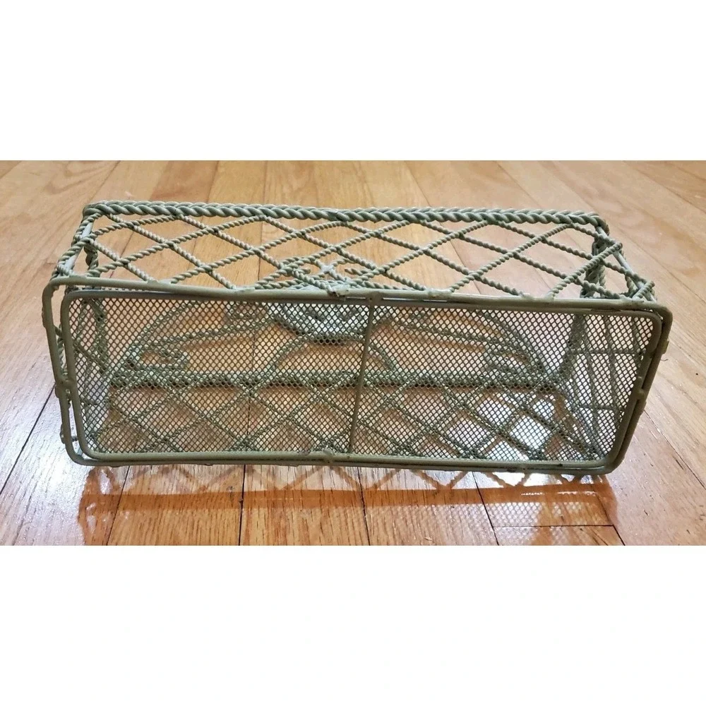 Vintage Shabby Chic Green Metal Wire Wall Pocket Basket Scrollwork Planter Mail